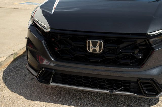 2026 Honda CR-V Hybrid Sport in Cars & Trucks in Edmonton - Image 3