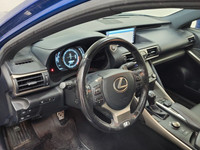 Highlighted Vehicle Features: AIR CONDITIONING, SIMULATED LEATHER, ADJUSTABLE STEERING WHEEL, 2 SET... (image 6)