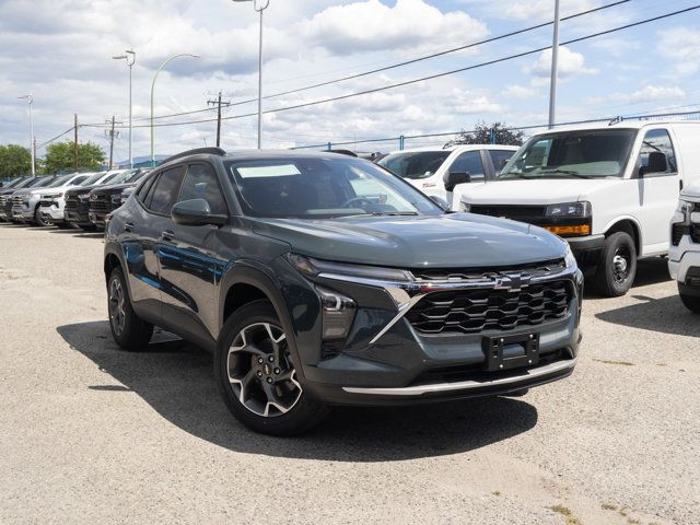 2025 Chevrolet Trax LT in Cars & Trucks in Kelowna - Image 2