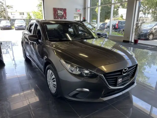 2014 Mazda Mazda3 GX-SKY in Cars & Trucks in City of Montréal - Image 4