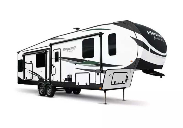 2024 FOREST RIVER Flagstaff Classic Fifth Wheels 361RL in RVs & Motorhomes in Thetford Mines - Image 2