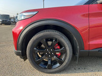 Recent Arrival! 4WD, 10.1 LCD Capacitive Portrait Touchscreen, 12 Speakers, 2 Additional Speakers, 3... (image 2)