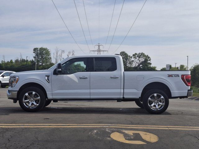 2023 Ford F-150 XLT Crew 4X4 | 6.5' Box | 5.0L | 302A | Max Tow in Cars & Trucks in Guelph - Image 2