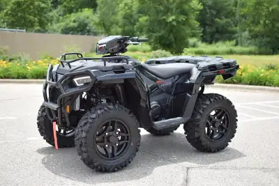 Engine Type: Single-Cylinder Displacement: 34.6 cu. in. (567 cc) Bore x Stroke: Bore: 3.9 in. (99 mm...