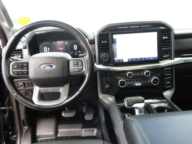 2022 Ford F-150 LARIAT 4WD SUPERCREW B.S.A/NAV/360CAM/LOADED! in Cars & Trucks in Calgary - Image 2