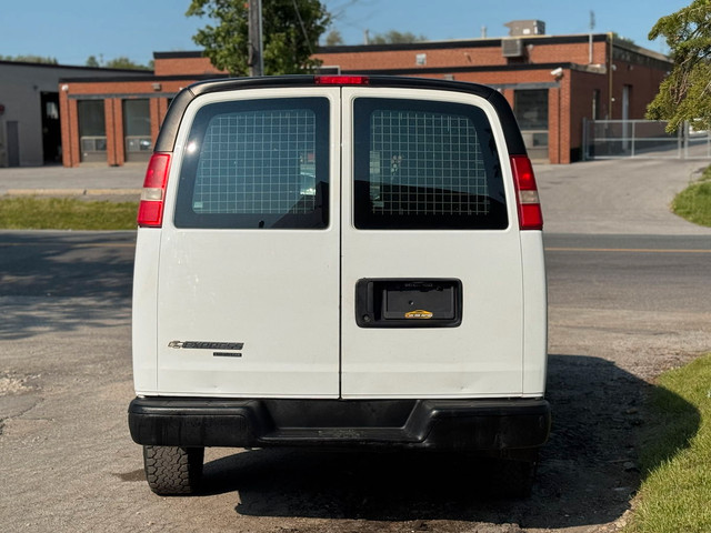 2014 Chevrolet Express G2500 in Cars & Trucks in Oshawa / Durham Region - Image 4