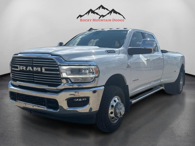 LOW MILEAGE 2023 RAM 3500 CREW CAB LARAMIE DIESEL DUALLY in Cars & Trucks in Red Deer - Image 2