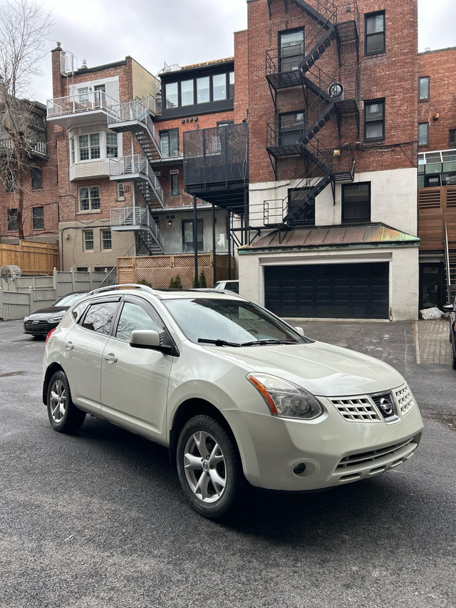 2009 Nissan Rogue SL in Cars & Trucks in City of Montréal