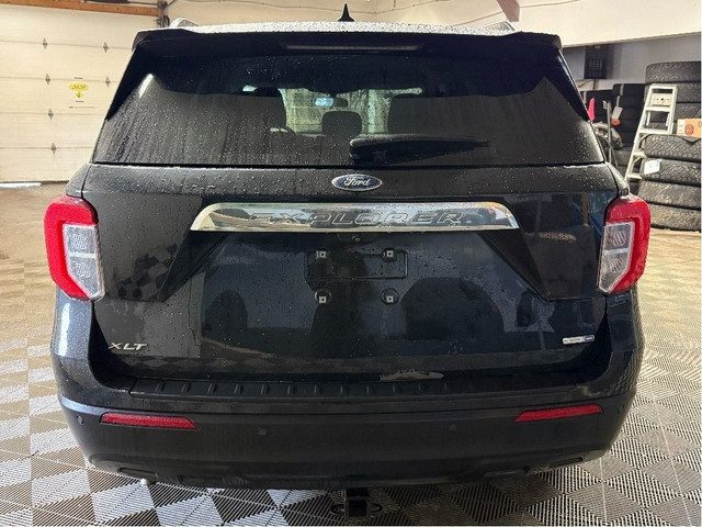 2020 Ford Explorer XLT, 7 Passenger, Heated Seats, Accident Free in Cars & Trucks in North Bay - Image 4