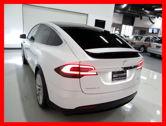 2017 Tesla Model X 75D *AUTOPILOT/7 PASS/NAVI/BACKUP CAM/LOADED! in Cars & Trucks in City of Toronto - Image 4