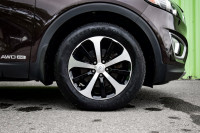 This 2018 Kia Sorento is for sale today. This SUV has 88,098 kms. It's brown in colour and is comple... (image 6)