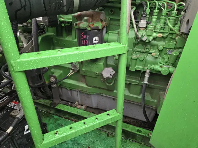 2000 John Deere Combine 9650 in Farming Equipment in Kamloops - Image 29