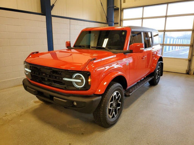  2022 Ford Bronco OUTER BANKS W/REAR VIEW CAMERA