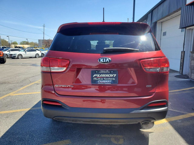  2017 Kia Sorento LX-2.4L-NO HST TO A MAX OF $2000 LTD TIME ONLY in Cars & Trucks in Leamington - Image 4