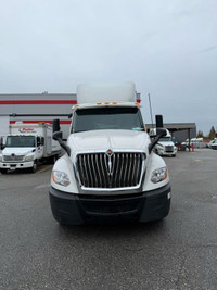 Ryder Stock ID: 239940 Transmission Type/Speed: Auto 13 Engine: DIESEL X15 GHG'17 450/1800 Horse Pow... (image 1)
