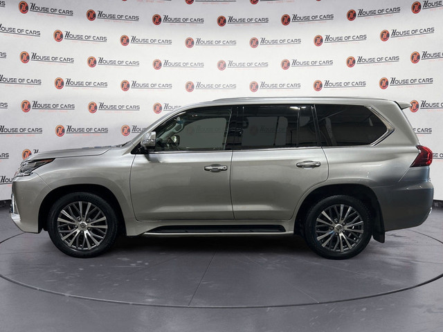 2016 Lexus LX 570 4WD / Entertainment System / Sunroof in Cars & Trucks in Calgary - Image 2