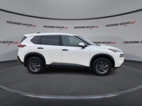 Engine: Gas 4cyl 2.5L L/100Km City: 9.2 L/100Km Hwy: 7.2 Safety Equipment Electronic Stability Contr... (image 8)