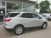 2020 Chevrolet Equinox LT All Wheel Drive. Nicely equipped with Economical 1.5 L engine, power seat,... (image 9)