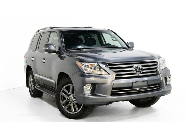 2015 Lexus LX 570 8 PASS | REAR ENTERTAINMENT | SUNROOF in Cars & Trucks in Mississauga / Peel Region - Image 2