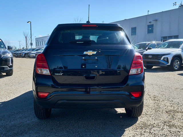 2021 Chevrolet Trax LS | Clean Carfax | Carplay | Android Auto in Cars & Trucks in Edmonton - Image 4