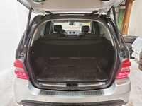 Loaded 08 Mercedes MK350 with navigation, roof, leather, memory seating and lots more. 3.5 liter eng... (image 3)