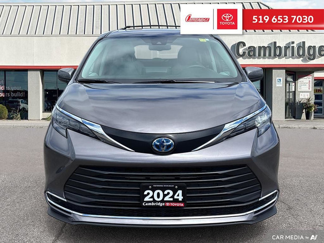 2024 Toyota Sienna XLE 8-Passenger in Cars & Trucks in Cambridge - Image 2