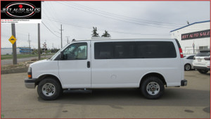 2016 GMC Savana 12 PASSENGER VAN WITH LOW KM'S