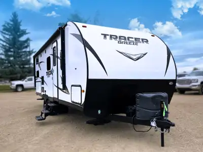 PRICE REDUCTION! Floor Plan: Light weight bunk model Aftermarket and high value features: I LIGHT WE...
