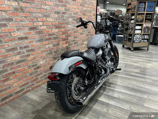 2025 Harley-Davidson FXBB - Street Bob FXBB STREET BOB in Street, Cruisers & Choppers in Calgary - Image 31