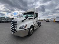 2019 Freightliner T12664ST