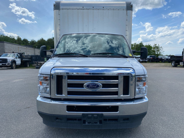 2022 Ford E-450 CUTAWAY in Cars & Trucks in City of Toronto - Image 2