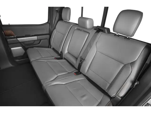 2023 Ford F-150 Lightning LARIAT 4WD SuperCrew 5.5' Box | Ext Ra dans Autos et camions dans Région de Markham/York - Image 12