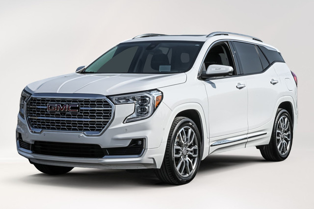 2022 GMC Terrain Denali Awd / Toit Ouvrant / Cuir / Angles Mort  in Cars & Trucks in City of Montréal