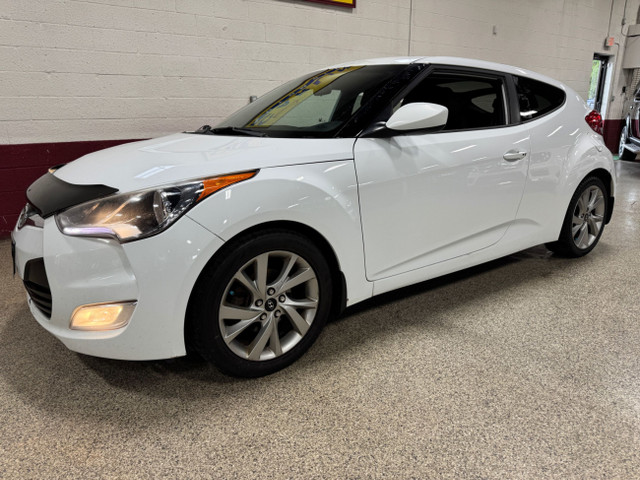 2016 Hyundai Veloster 3dr Cpe Manual - BLUETOOTH - BACKUP CAMERA in Cars & Trucks in Mississauga / Peel Region - Image 2
