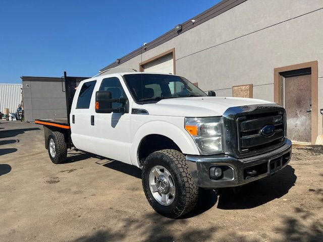 2015 Ford F-350 Flat Deck Truck 4x4-Gas-9ft Deck in Heavy Trucks in Edmonton