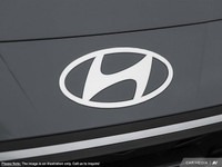 This Hyundai Elantra has a durable Regular Unleaded I-4 2.0 L/122 engine powering this Variable tran... (image 6)