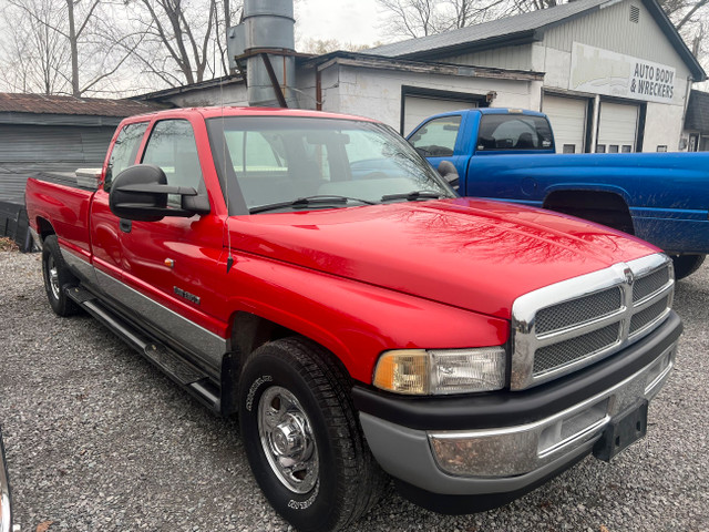 1995 Dodge RAM BR2500 in Cars & Trucks in St. Catharines - Image 3