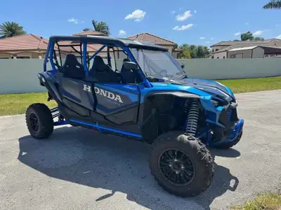 APPLY NOW: https://www.ridecollective.ca/get-pre-approved The 2020 HONDA TALON 1000R is a high-perfo...