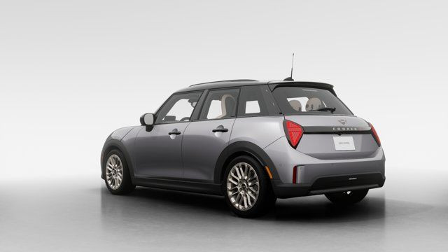2025 MINI 5 Door Cooper S | Premier | Style Préféré in Cars & Trucks in City of Montréal - Image 2