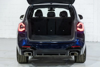 Francais: * Ensemble Premium Essentiel * Ensemble Sport M * Accès Confort * Éclairage d'ambiance * T... (image 6)