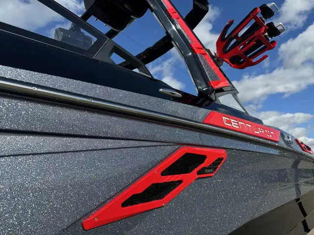 2025 Centurion Centurion Ri230 in Powerboats & Motorboats in Kelowna - Image 4