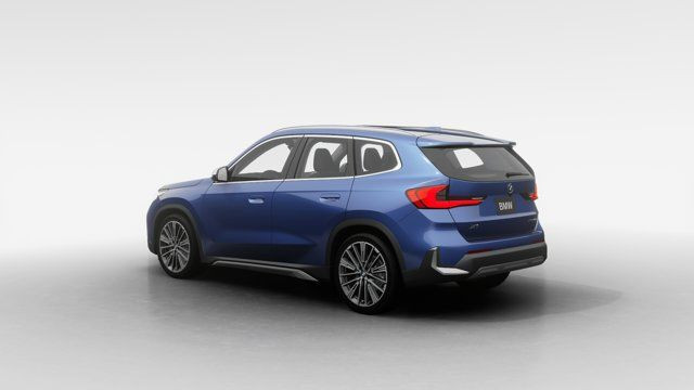 2025 BMW X1 xDrive28i in Cars & Trucks in Laval / North Shore - Image 2