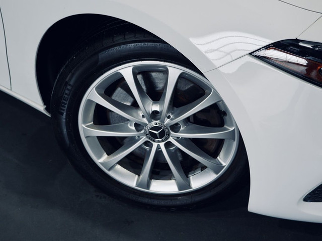 2022 Mercedes-Benz A-Class A 250 4MATIC Hatch in Cars & Trucks in Mississauga / Peel Region - Image 3