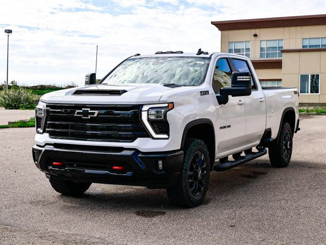2025 Chevrolet Silverado 3500HD LT in Cars & Trucks in Strathcona County - Image 4