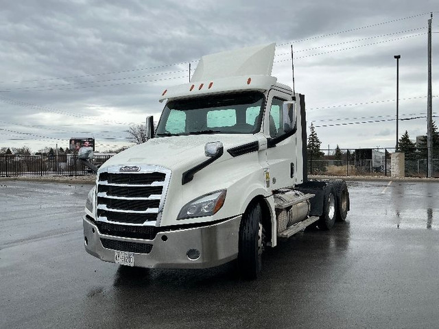 2019 Freightliner T12664ST in Heavy Trucks in Mississauga / Peel Region - Image 3