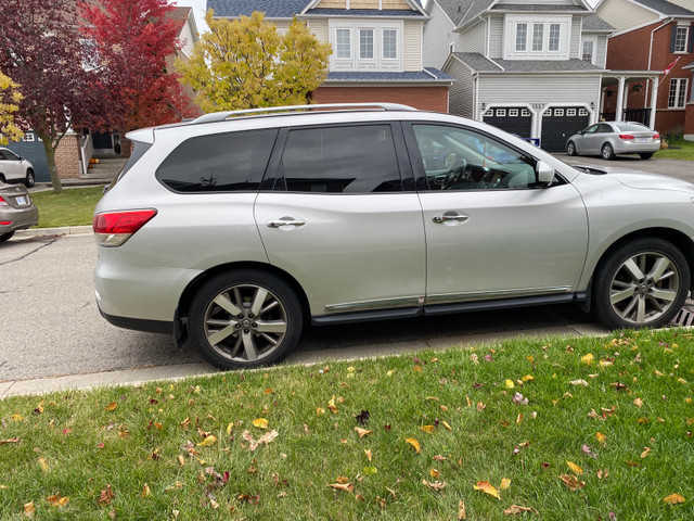 2015 Nissan Pathfinder AWD Platinum, moonroof  in Cars & Trucks in Oshawa / Durham Region - Image 4