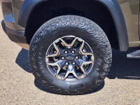 HEATED & COOLED FRONT BUCKET SEATS | HEATED STEERING WHEEL | SUNROOF | 360 CAMERA | BOSE | ADAPTIVE... (image 4)
