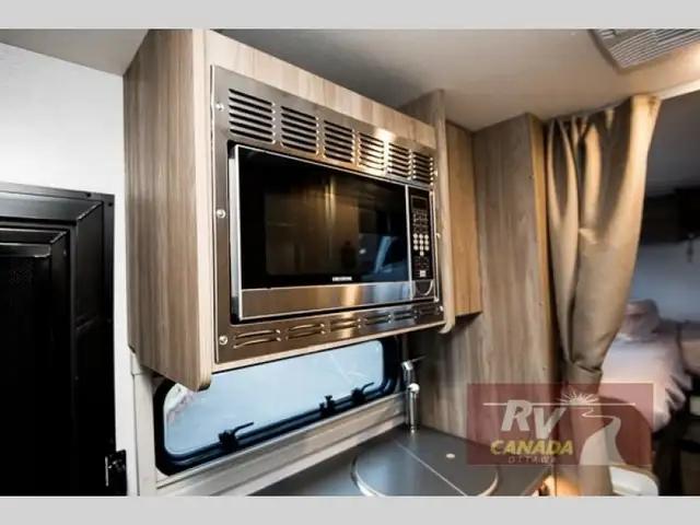 2025 Winnebago EKKO 23B in RVs & Motorhomes in Ottawa - Image 12