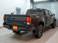 À voir! / Come see it! TRÈS BIEN ÉQUIPÉ / VERY WELL EQUIPPED. Version SR5 4x4 avec Moteur V6 3.5L, S... (image 7)