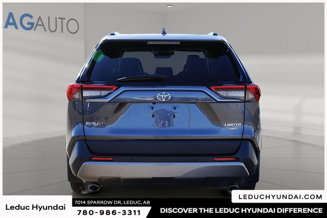 2021 Toyota RAV4 Limited 19-inch alloy wheels, Power liftgate, H in Cars & Trucks in Edmonton - Image 4